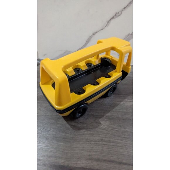 Little Tikes Yellow Plastic Toy School Bus W/ Carry Handle & Stop Sign Pre-Owned - Picture 6 of 10